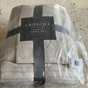 Croscill Luxurious soft Gray bath towels.